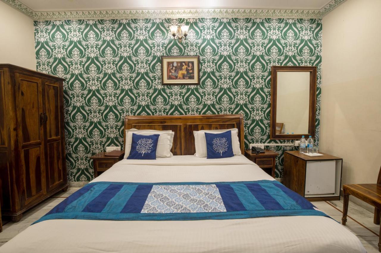Hotel Royal Pratap Niwas Udajpur Zewnętrze zdjęcie