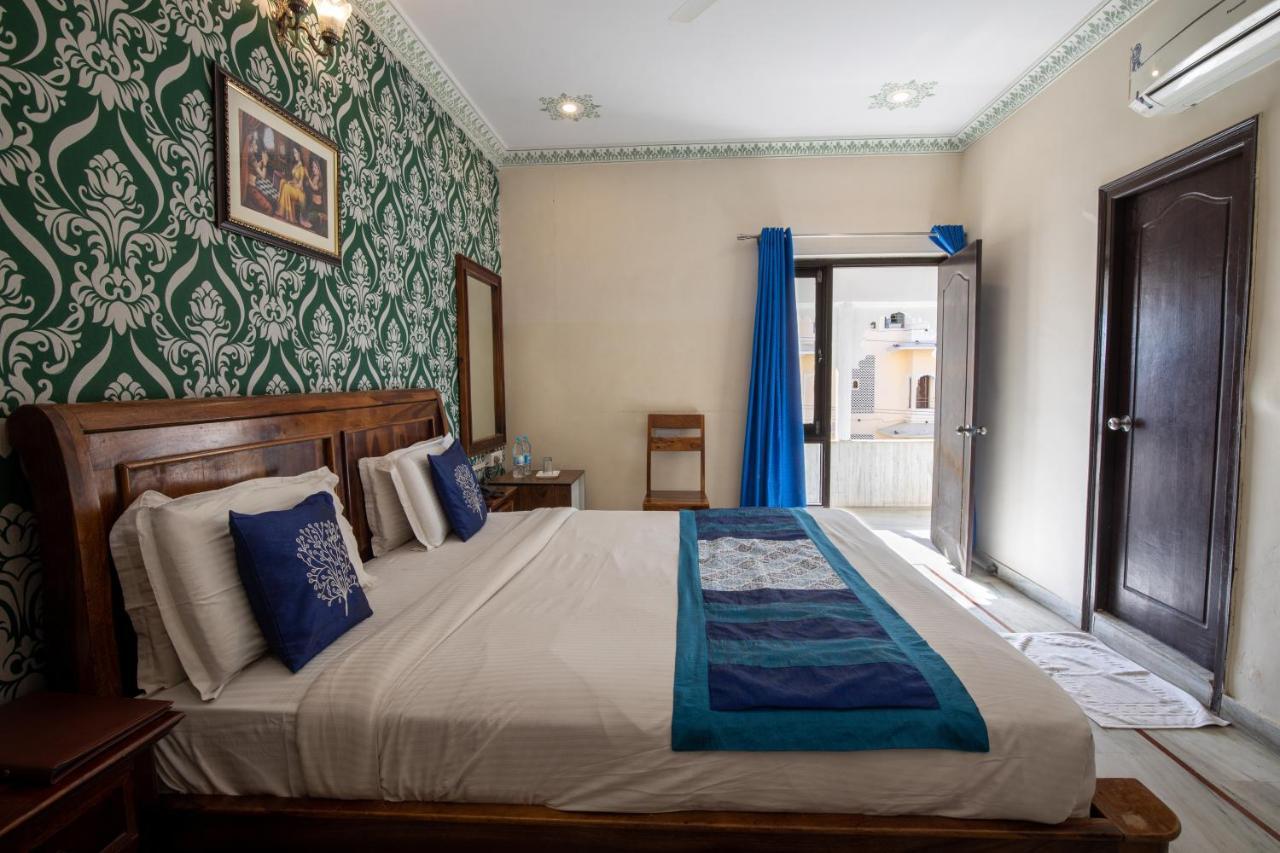 Hotel Royal Pratap Niwas Udajpur Zewnętrze zdjęcie