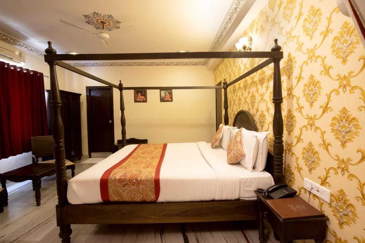 Hotel Royal Pratap Niwas Udajpur Zewnętrze zdjęcie