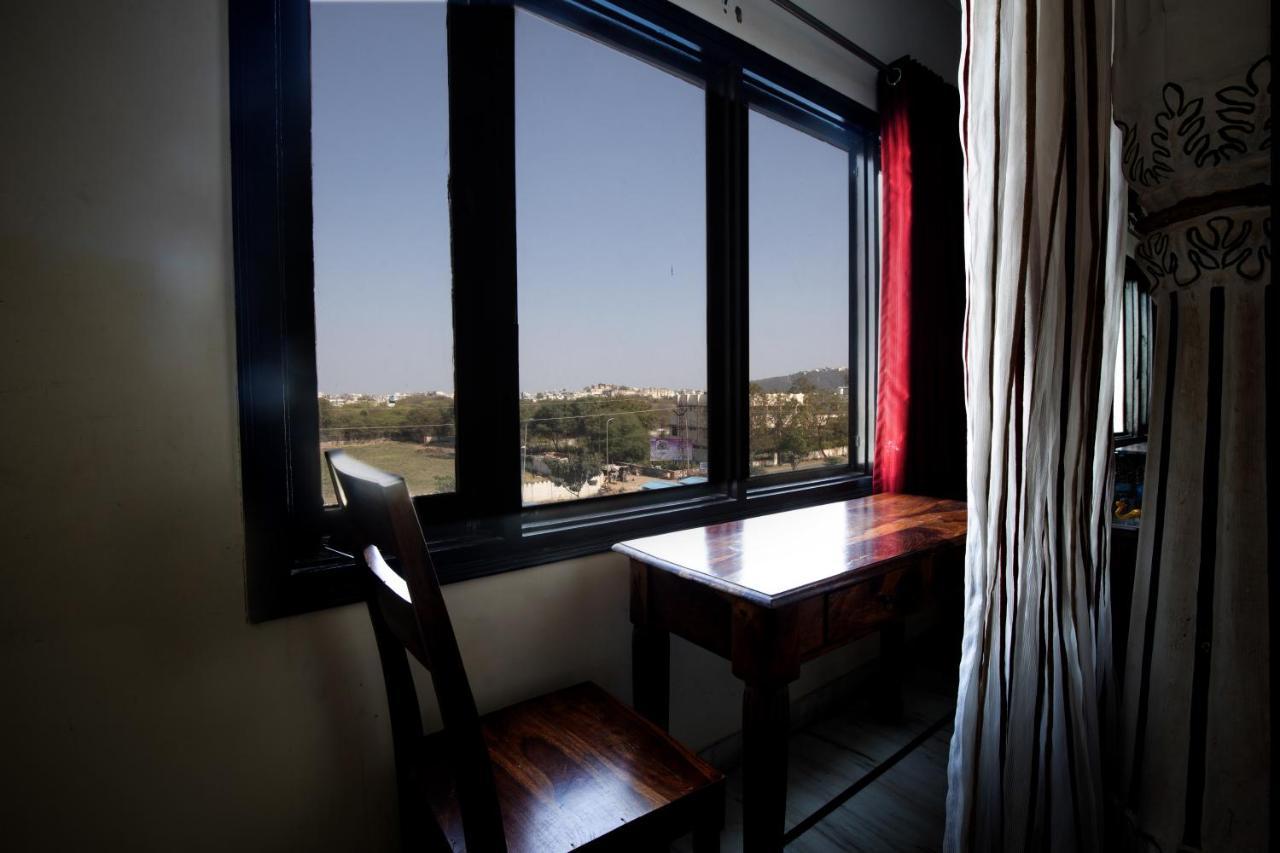 Hotel Royal Pratap Niwas Udajpur Zewnętrze zdjęcie