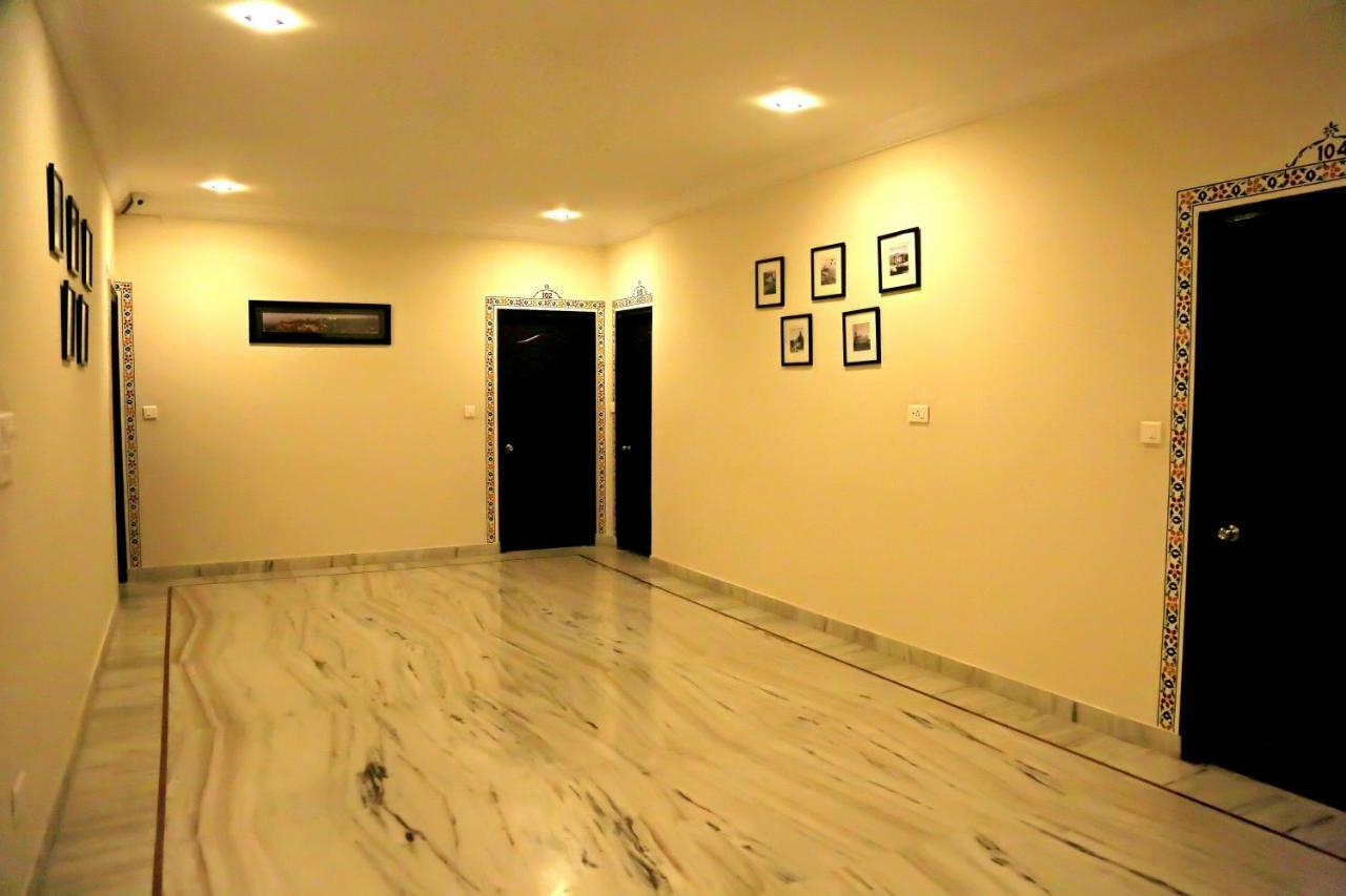 Hotel Royal Pratap Niwas Udajpur Zewnętrze zdjęcie