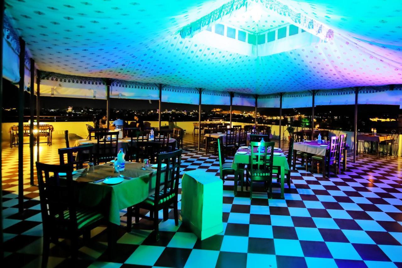 Hotel Royal Pratap Niwas Udajpur Zewnętrze zdjęcie